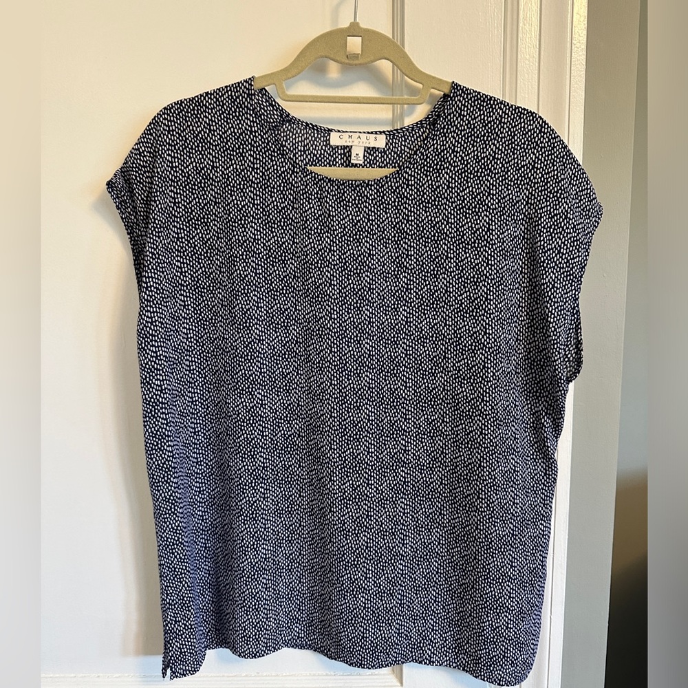 Chaus blue and white short sleeve blouse